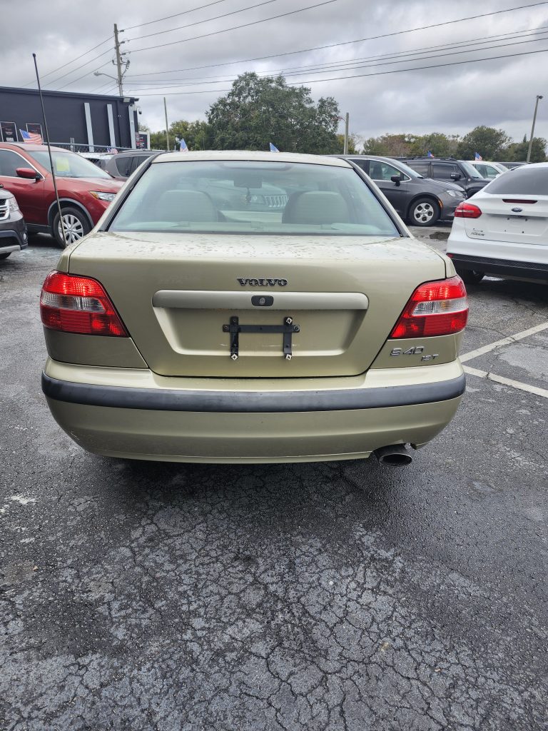 2001 VOLVO S40