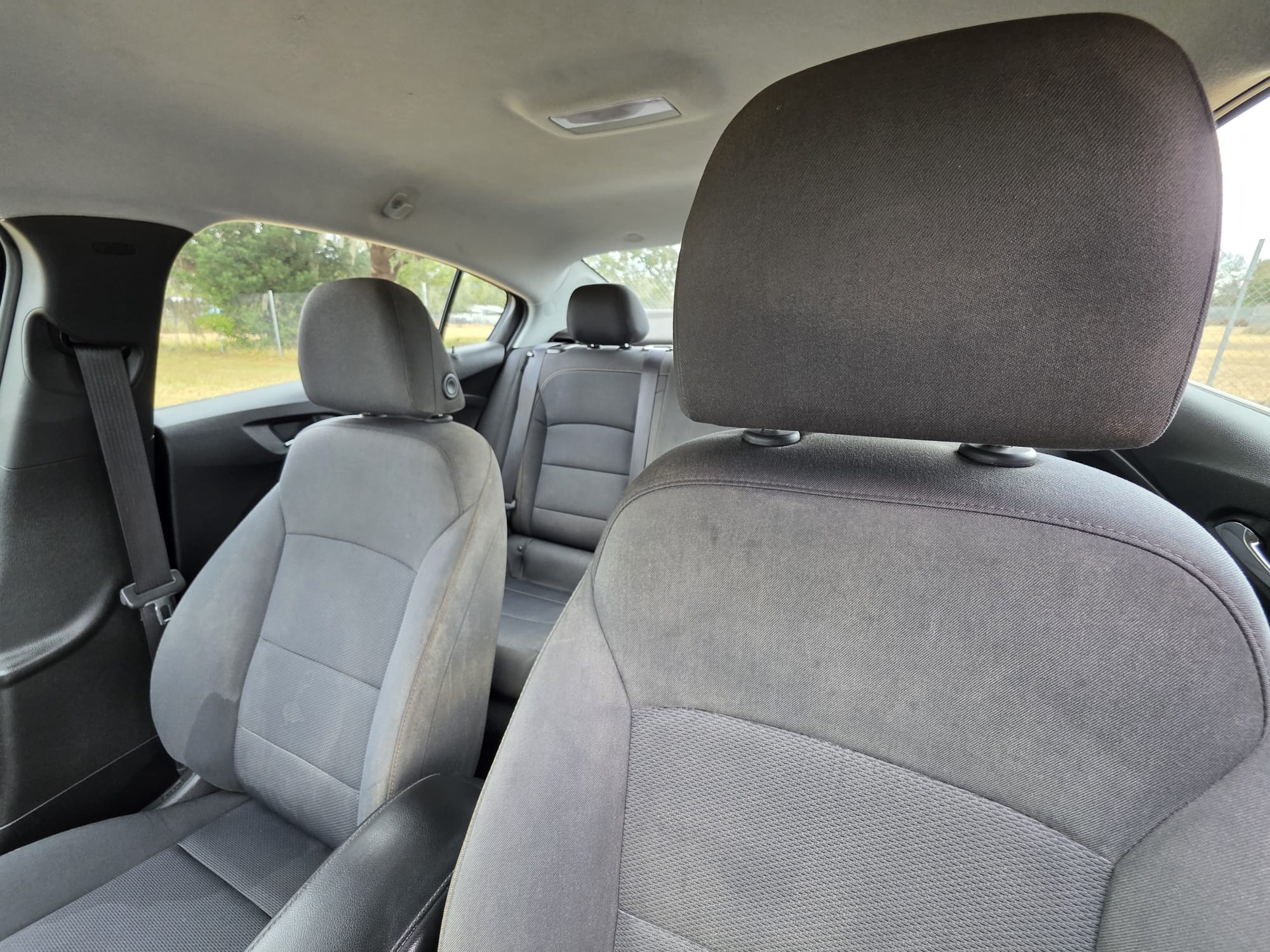 2019 Chevrolet Cruze LS - Photo 11