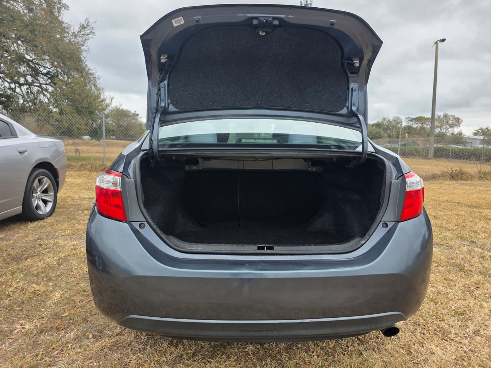 2015 Toyota Corolla LE - Photo 17